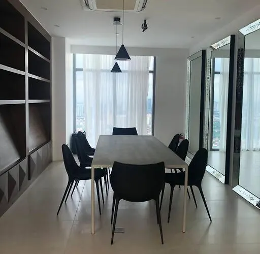 Apartment Aveline Aesthetic Skydeck View Acqua Private Residences Near Rockwell Makati *